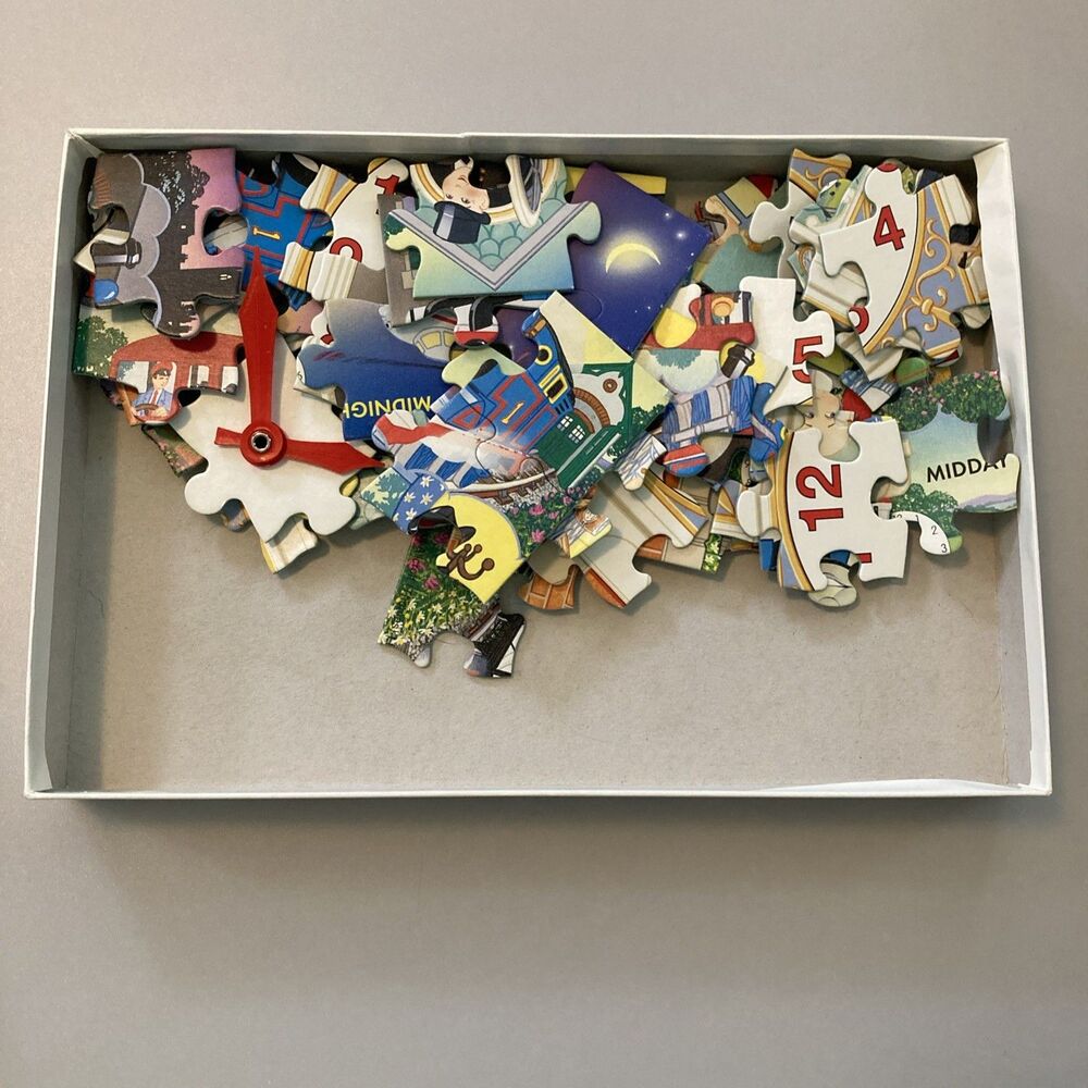 Ravensburger Thomas & Friends Tells the Time 60pc Puzzle Movable Hands Train - Picture 2 of 3